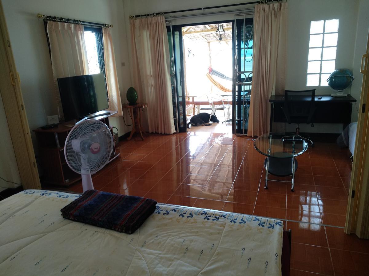 Вилла Right On The Beach House Taling Ngam  Экстерьер фото